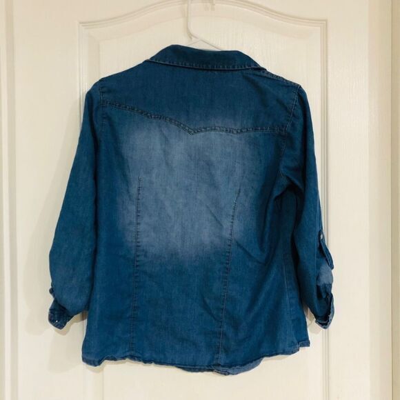 New Look Women's Button Up Shirt Roll Tab Long Sleeve Denim Blue Sz Medium Used - Picture 4 of 5